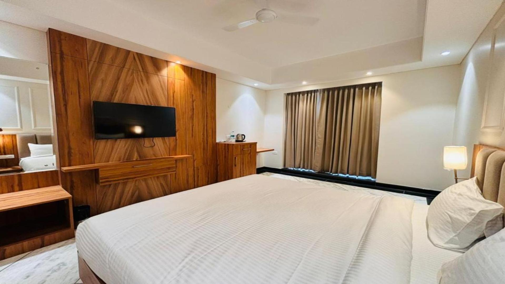 Hotel Saaj Mansion Jaipur Bagian luar foto