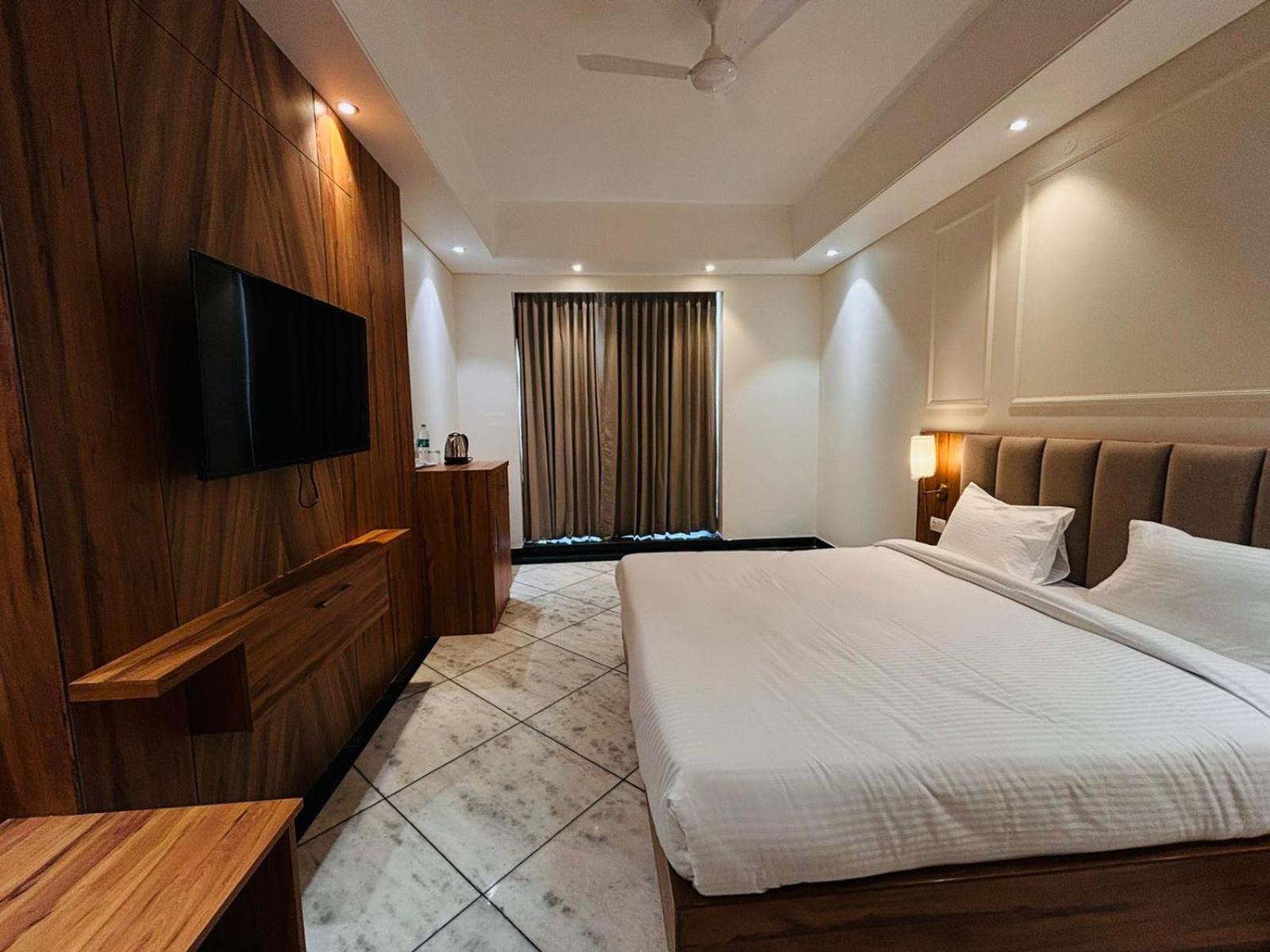 Hotel Saaj Mansion Jaipur Bagian luar foto