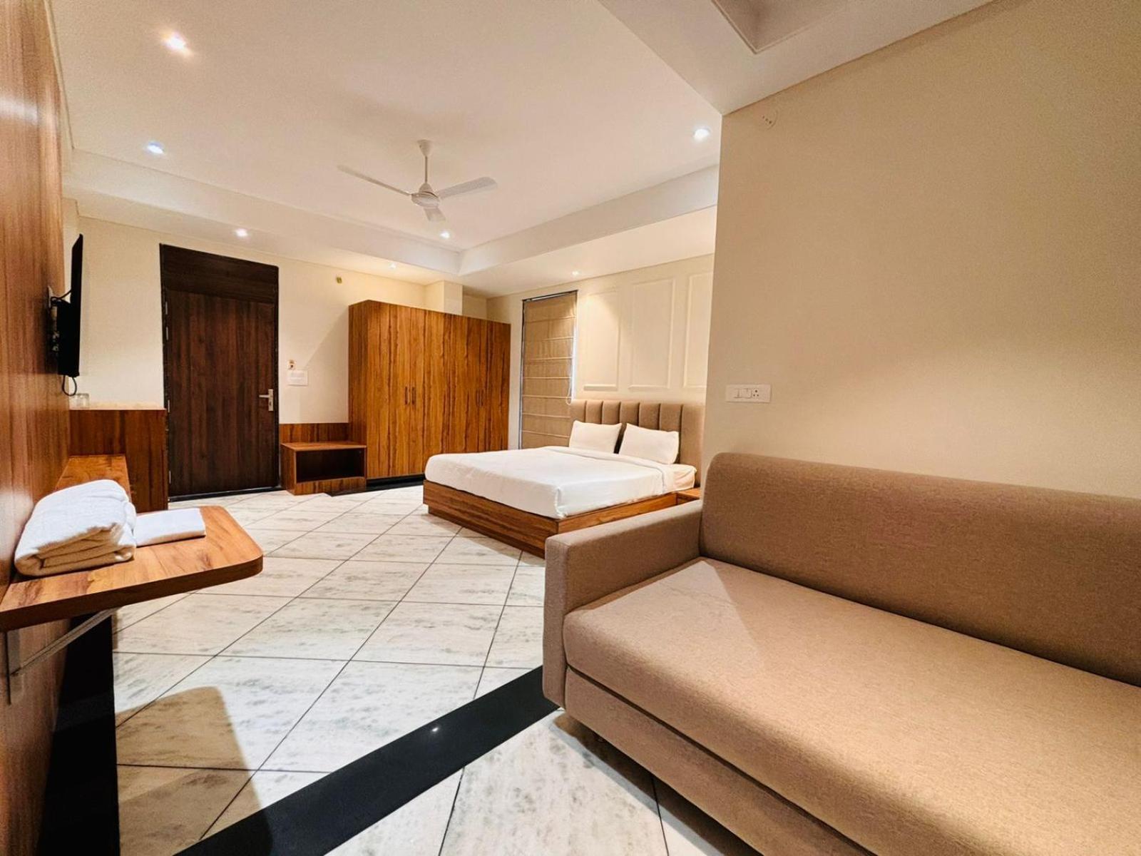 Hotel Saaj Mansion Jaipur Bagian luar foto